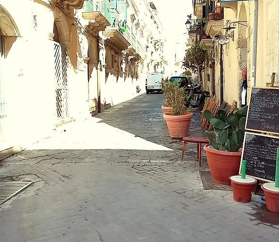 La Casa Di Adele Syrakus