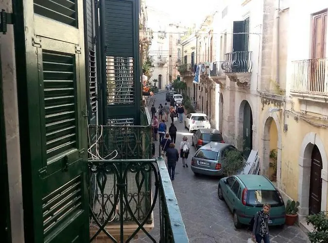 La Casa Di Adele Syrakus